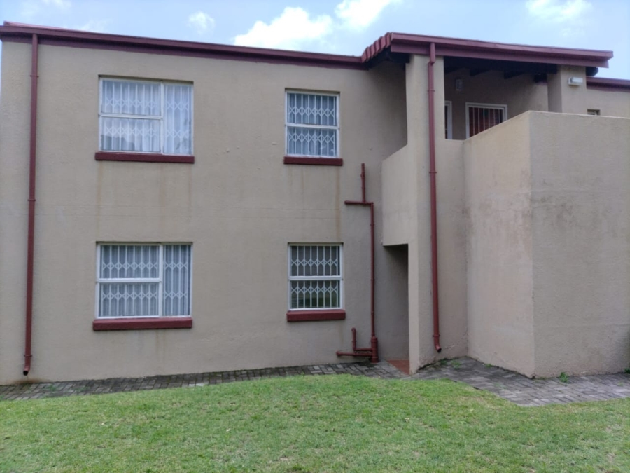 2 Bedroom Property for Sale in Safari Gardens North West